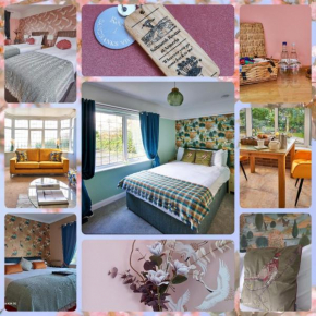 Saltmarsh Rooms for 8 with Parking, All Ensuite and Pet Free